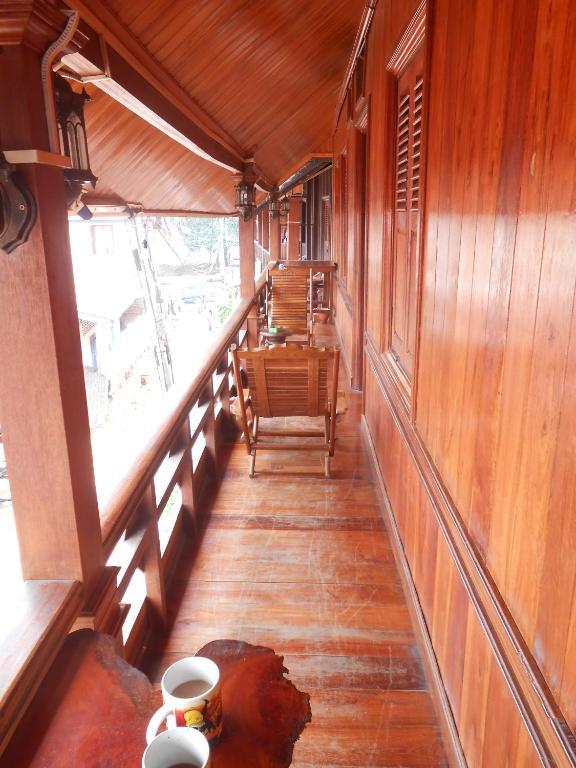Silikhane Guesthouse หลวงพระบาง ภายนอก รูปภาพ
