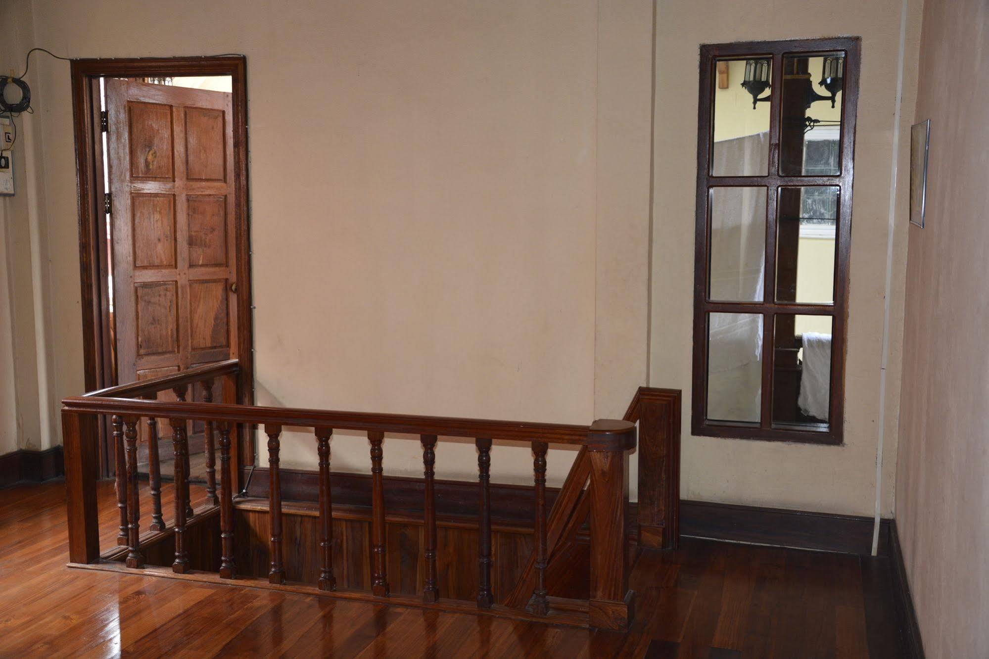 Silikhane Guesthouse หลวงพระบาง ภายนอก รูปภาพ