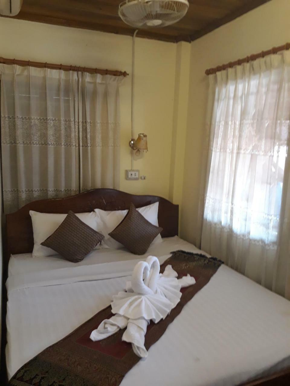 Silikhane Guesthouse หลวงพระบาง ภายนอก รูปภาพ