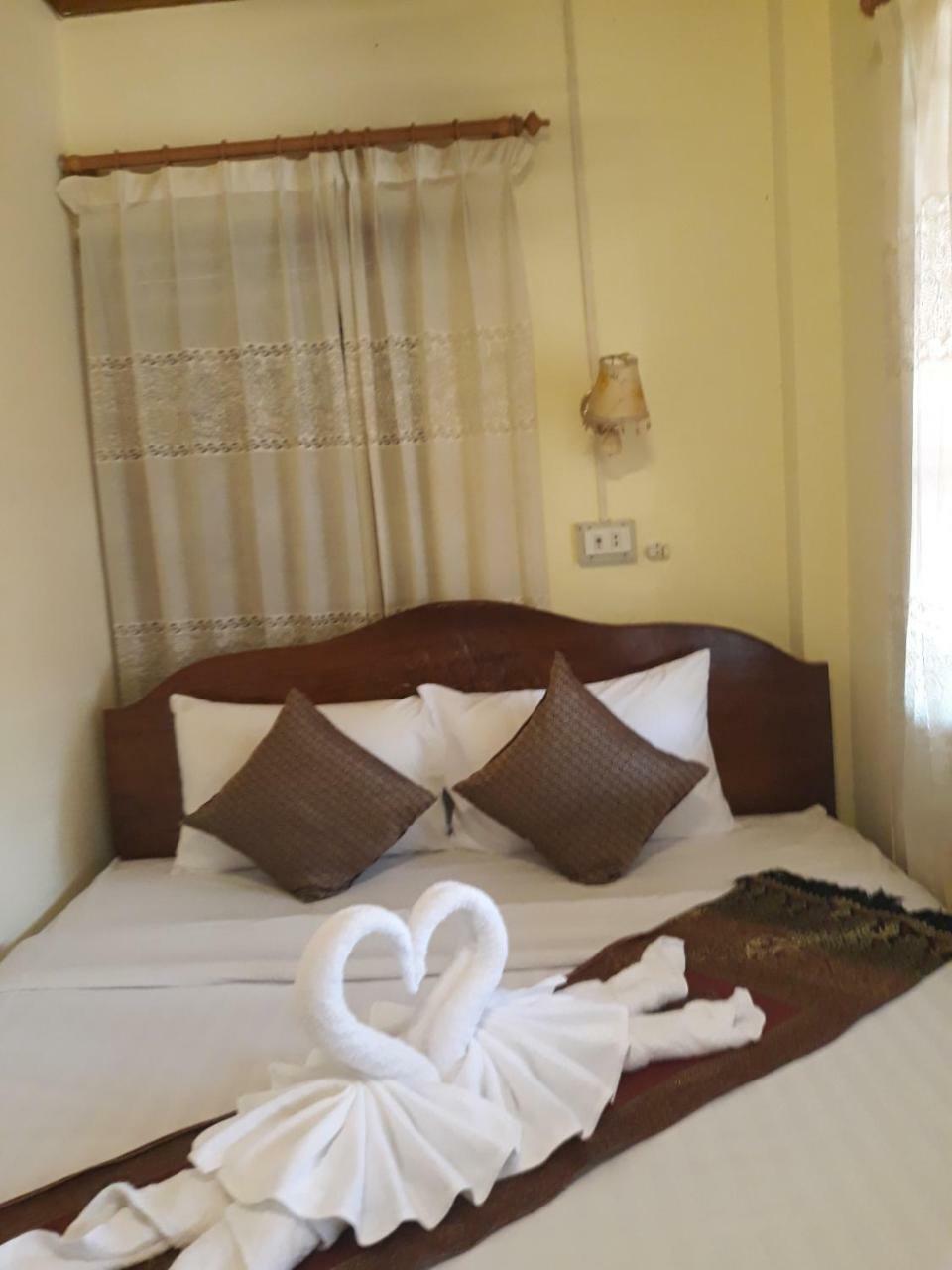 Silikhane Guesthouse หลวงพระบาง ภายนอก รูปภาพ